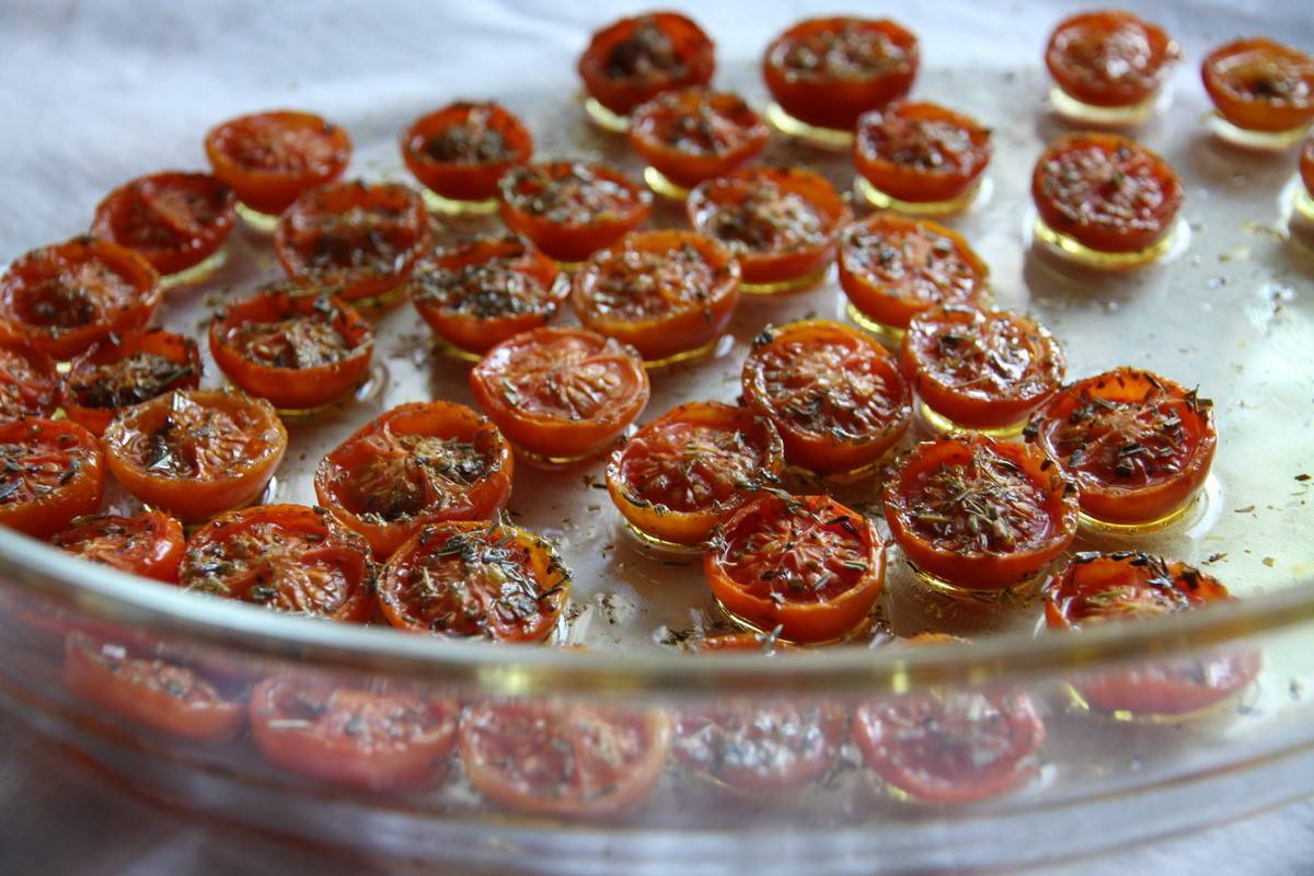 Вяленые помидоры в домашних условиях на зиму: рецепты с фото