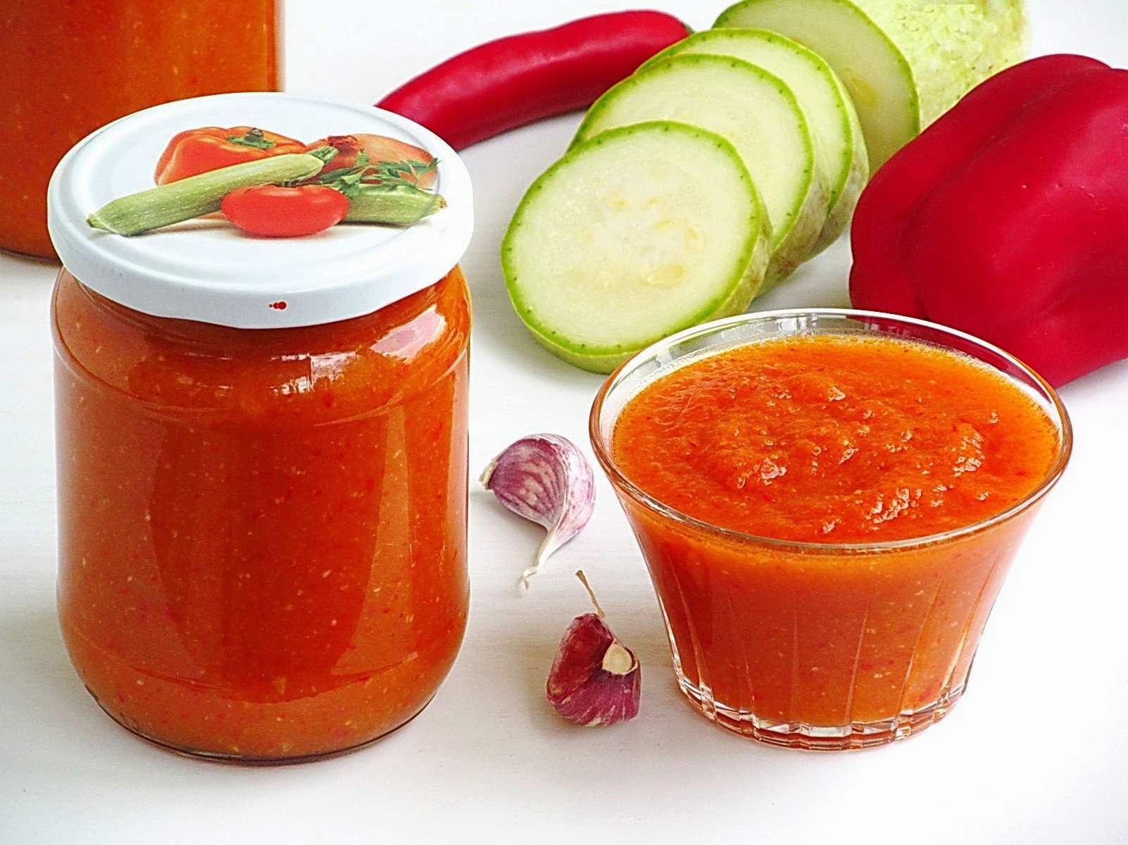 Аджика из кабачков: самые вкусные рецепты на зиму "пальчики оближешь"