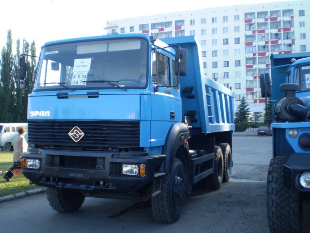 Урал-63685