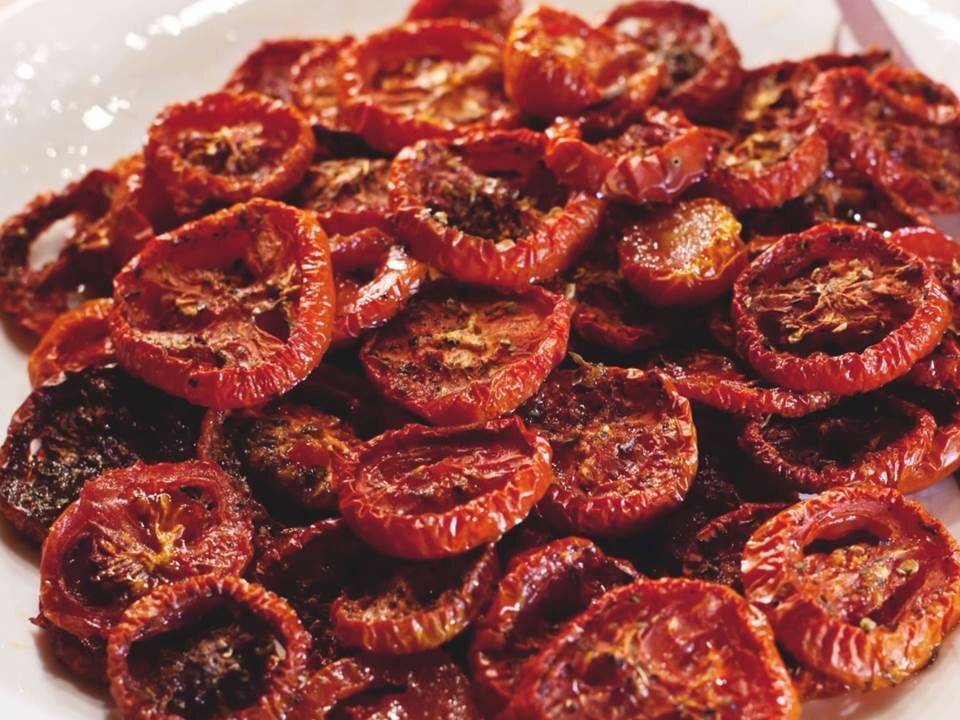 Как приготовить вяленые помидоры в электросушилке - 10 пошаговых фото в рецепте