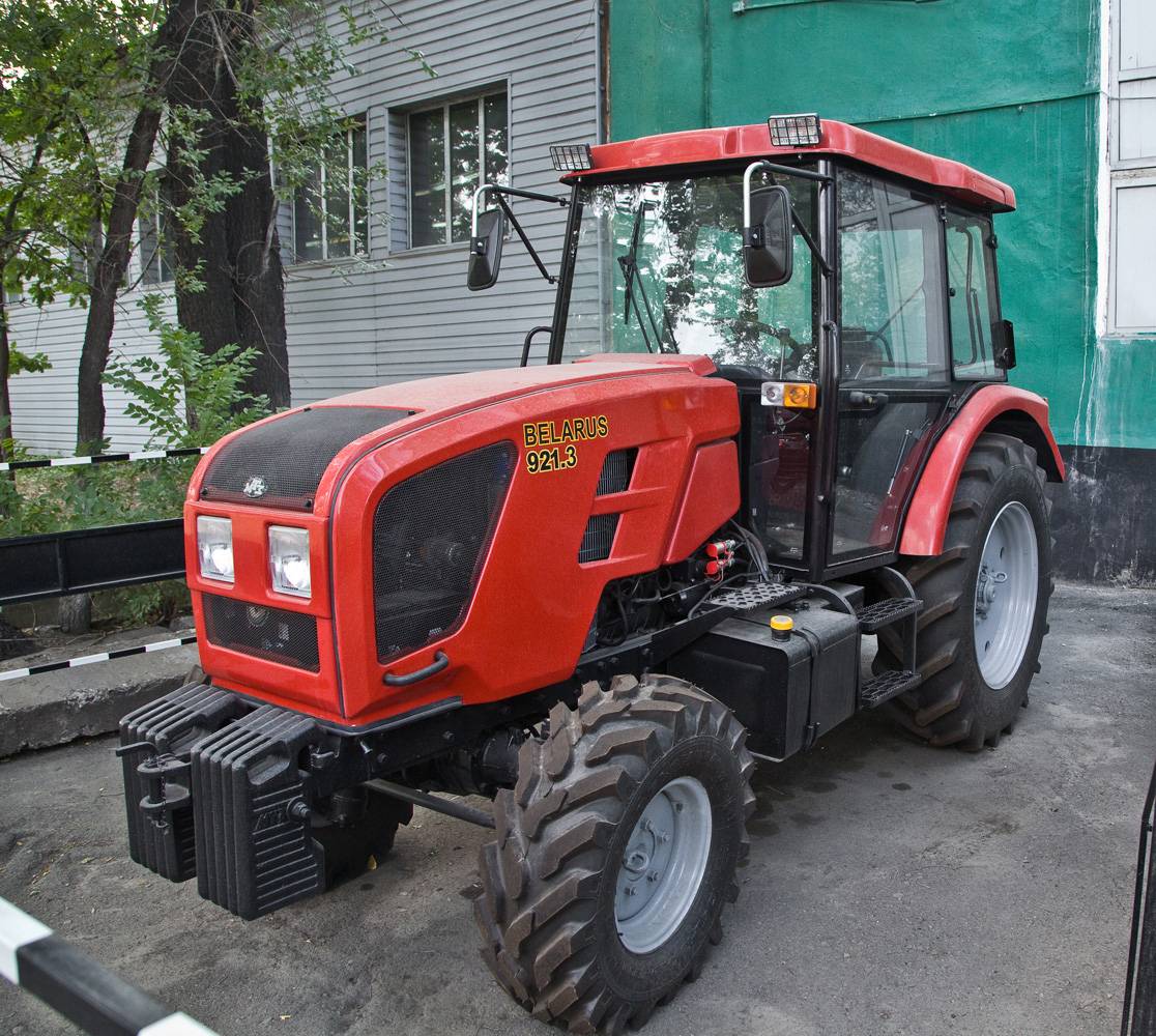 Беларус-921 трактор