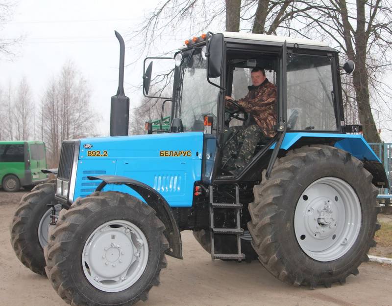 Технические характеристики трактора мтз-892 и его модификации