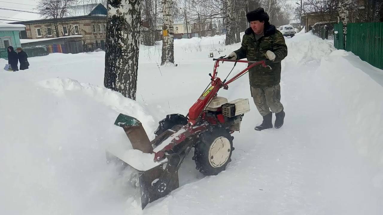 Как сделать вечную лопату для снега из куска трубы