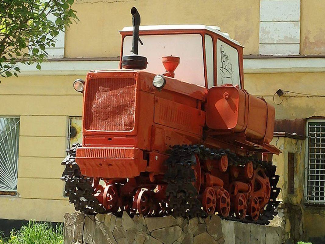 Гусеничный сельскохозяйственный трактор дт-54 — история создания, технические характеристики и возможности, модификации, фото