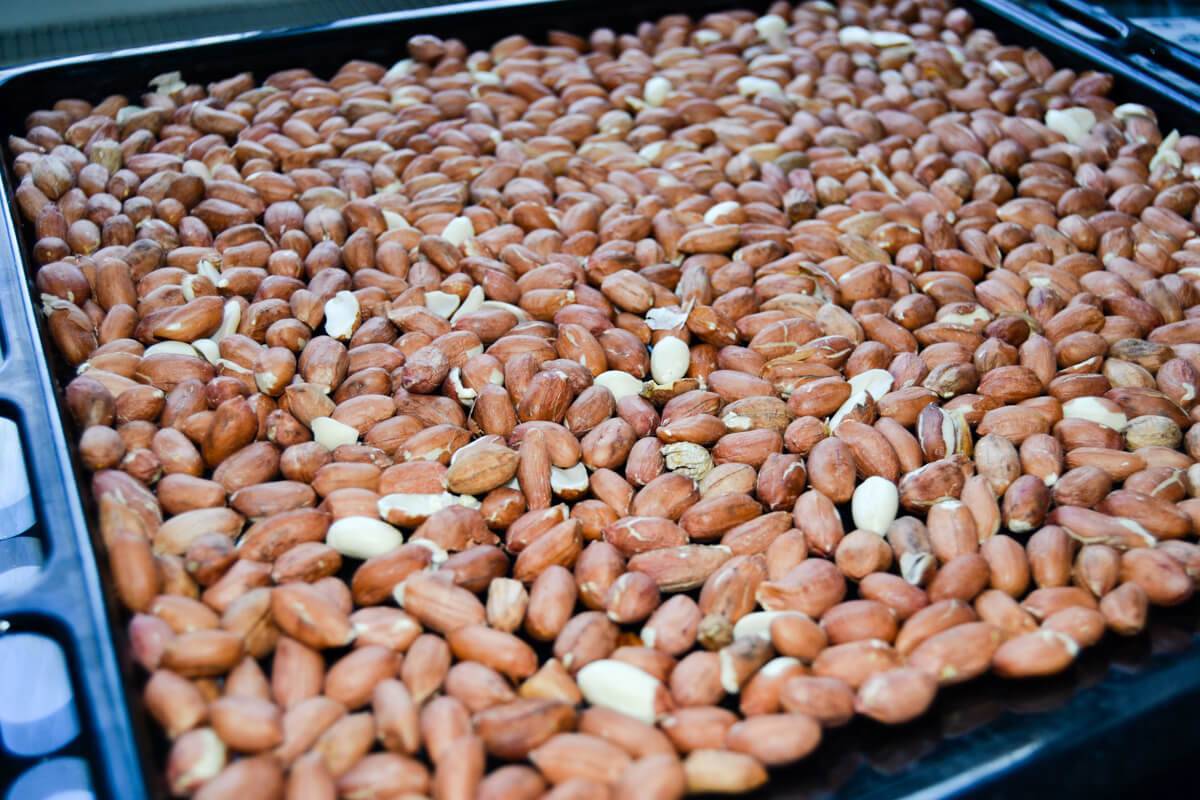 Правила обжарки арахиса в скорлупе: способы приготовления