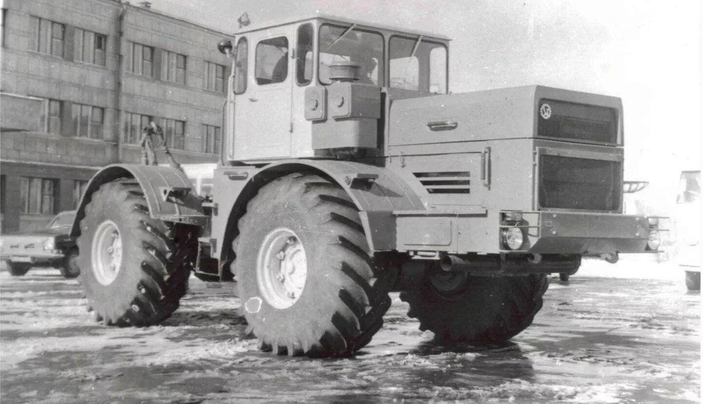 Трактор к-700 "кировец": история, фотографии, модификации | carakoom.com