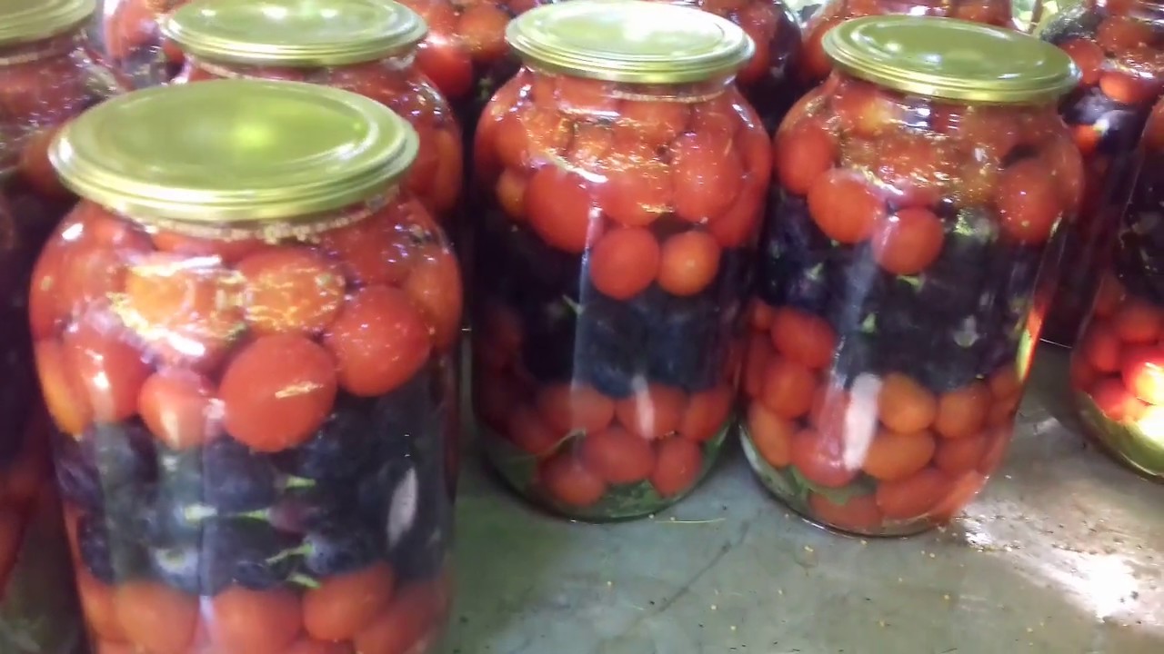 Как замариновать помидоры с виноградом на зиму