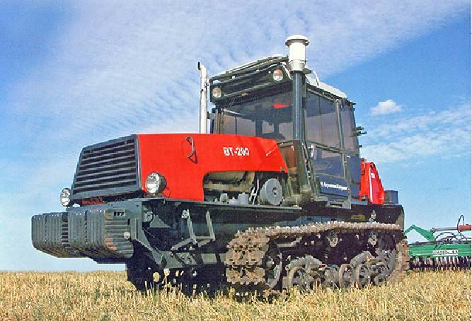 Технические характеристики гусеничного трактора вт-150: размеры, вес
