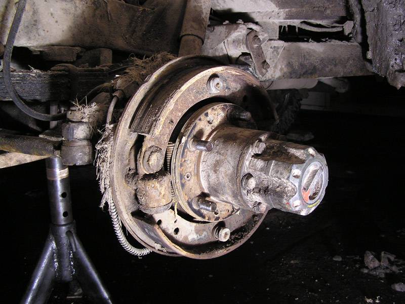 Как делается регулировка и ремонт тормозов на автомобилях УАЗ