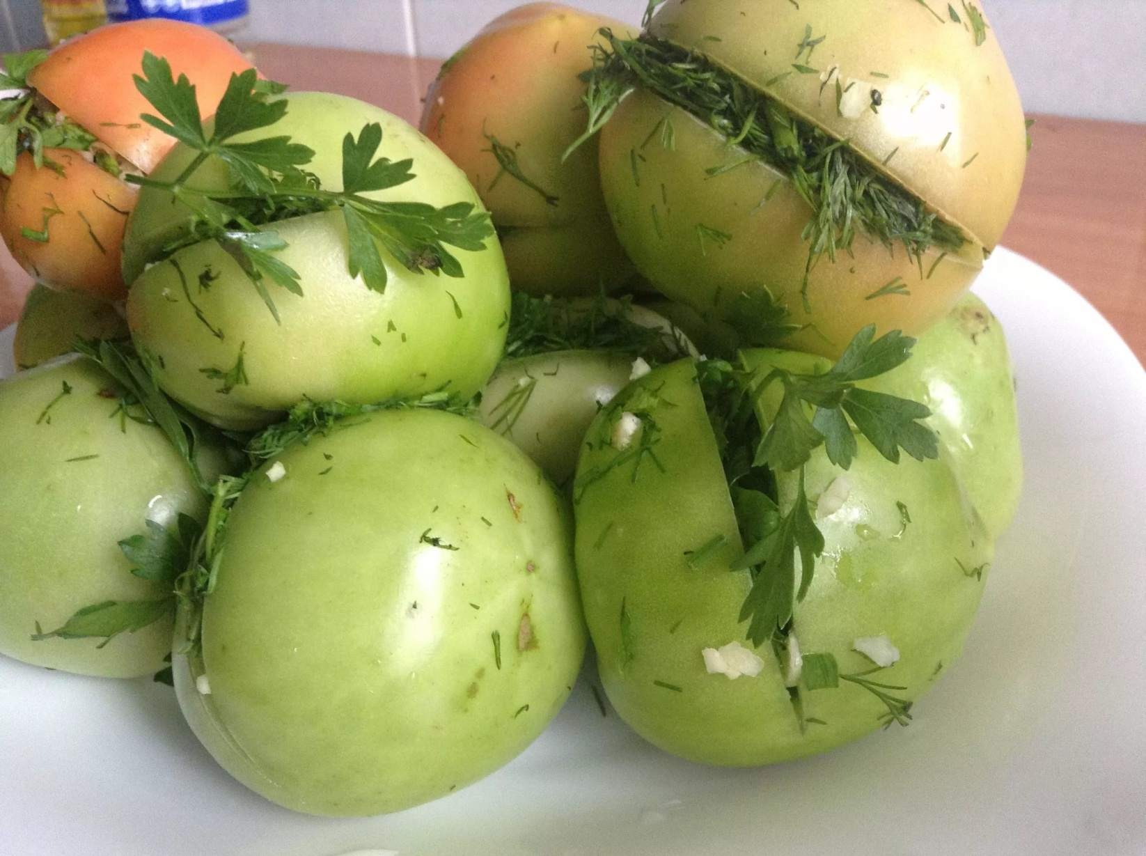 Бочковые зеленые помидоры: лучшие рецепты, альтернативные методы приготовления в ведре, кастрюле и в банках