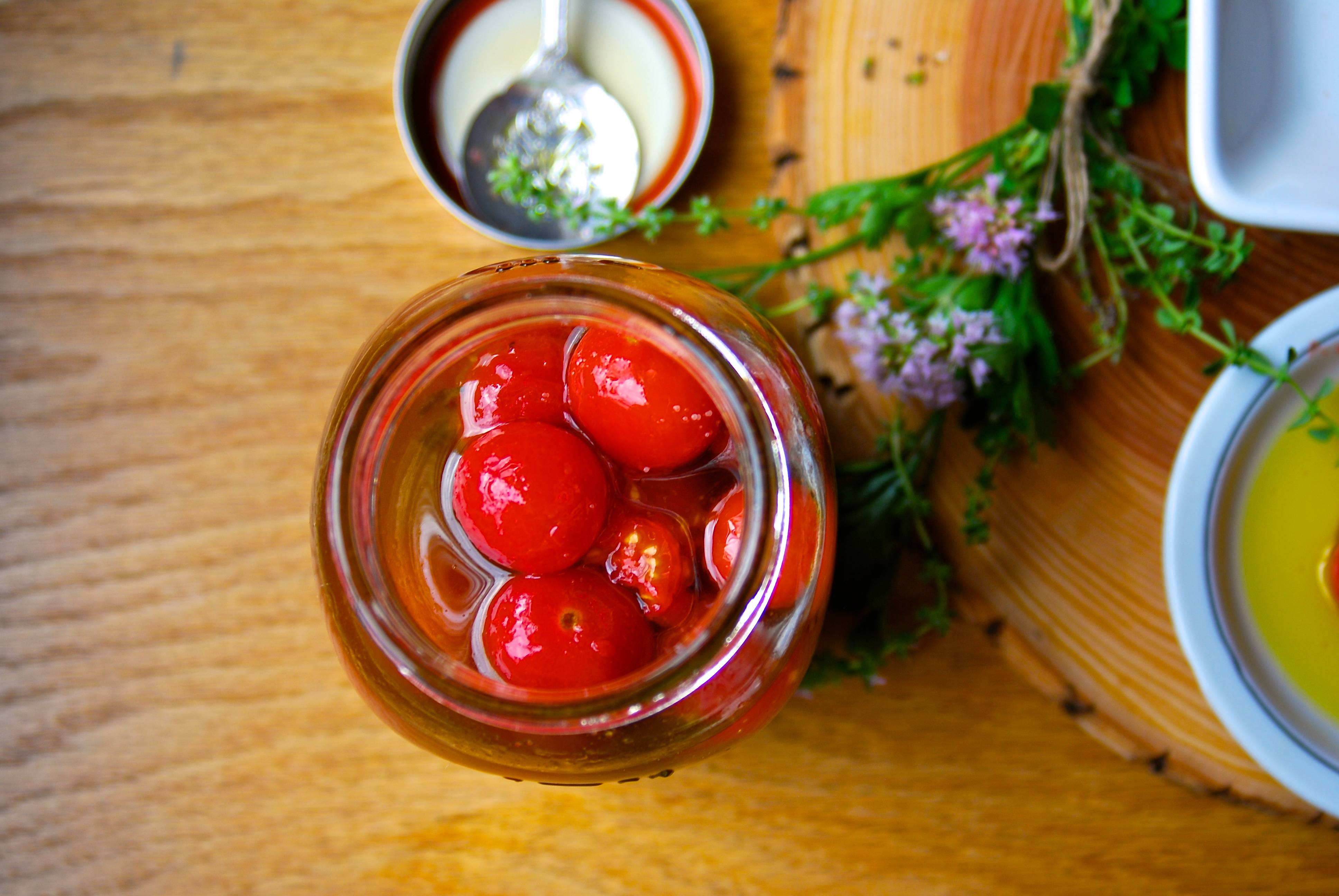 Вкусные рецепты помидор с медом консервированных на зиму, этапы приготовления