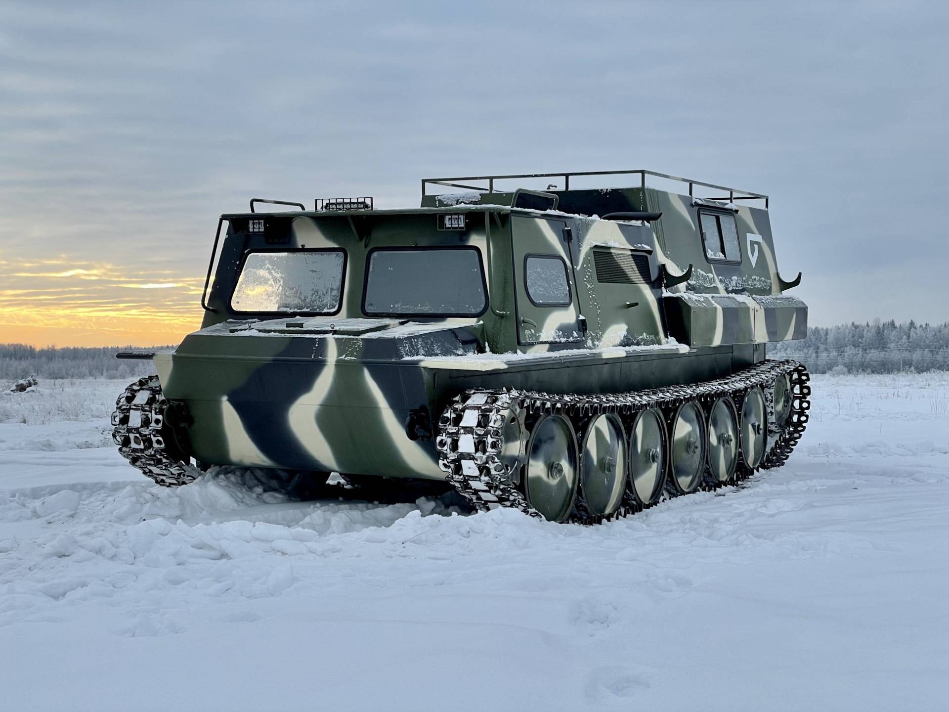 Военный гусеничный вездеход ГАЗ-71 (ГТ-СМ) по прозвищу «газушка»