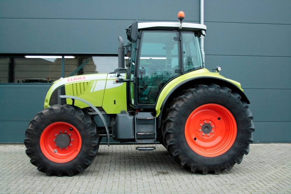Бюджетный импортный трактор Claas Arion 630 технические характеристики