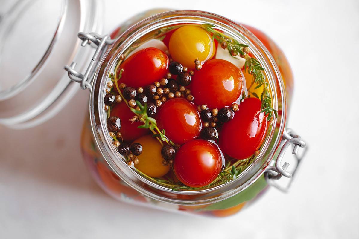 Маринованные помидоры с чесноком быстрого приготовления — вкусные рецепты