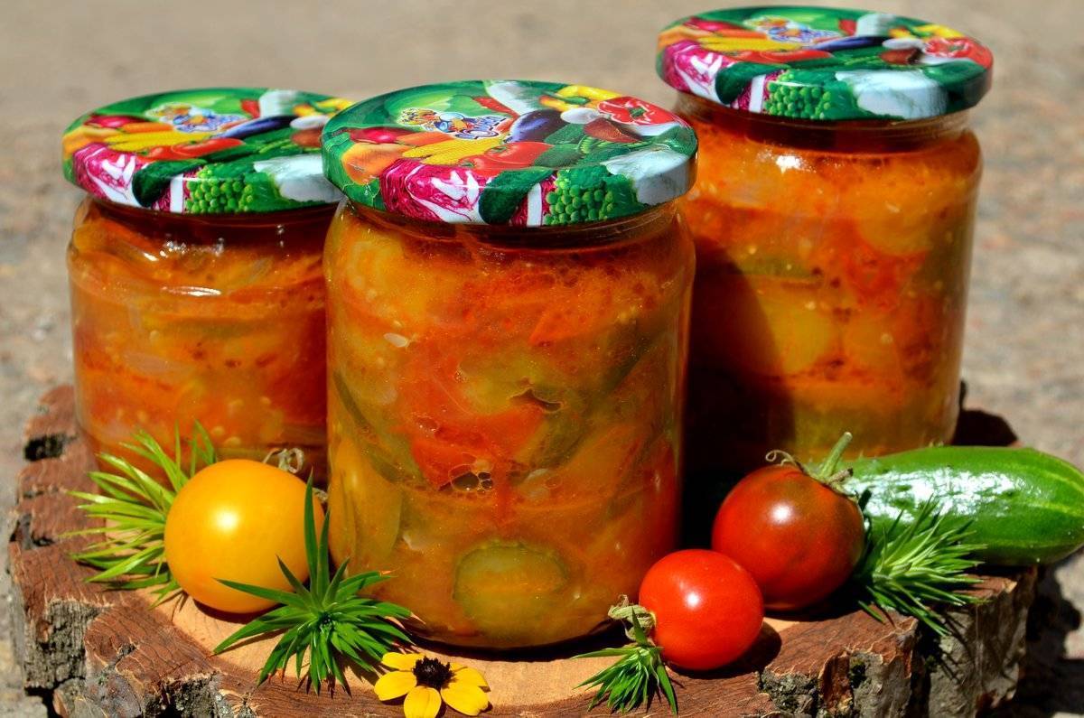 Ассорти из огурцов и помидоров на зиму на 1 литр — 7+ самых вкусных рецептов