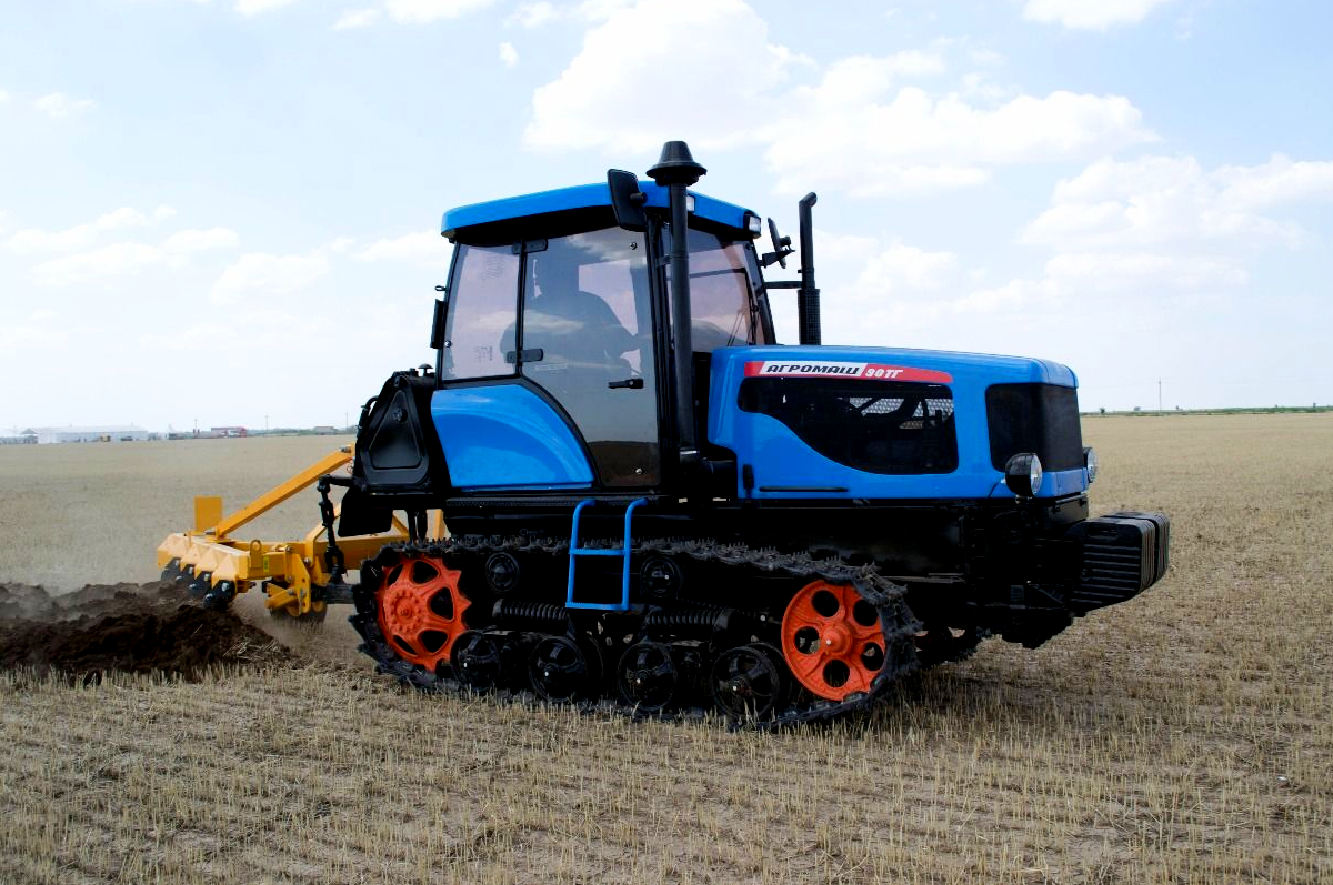 Трактора агромаш — модельный ряд и преимущества, характеристики
