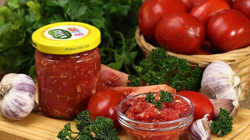 Горлодёр из помидор с чесноком и хреном на зиму: простые рецепты | ledinn.ru