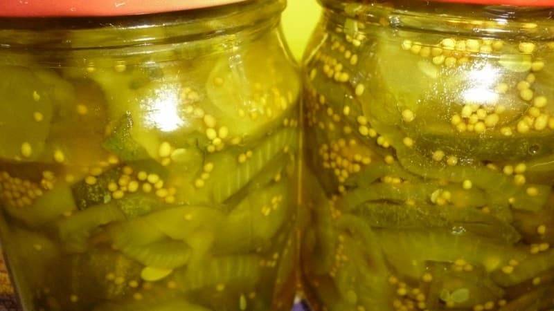 Несколько оригинальных рецептов огуречных закруток с куркумой