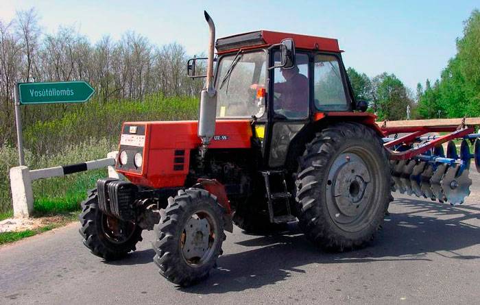 Гусеничный трактор challenger его технические характеристики