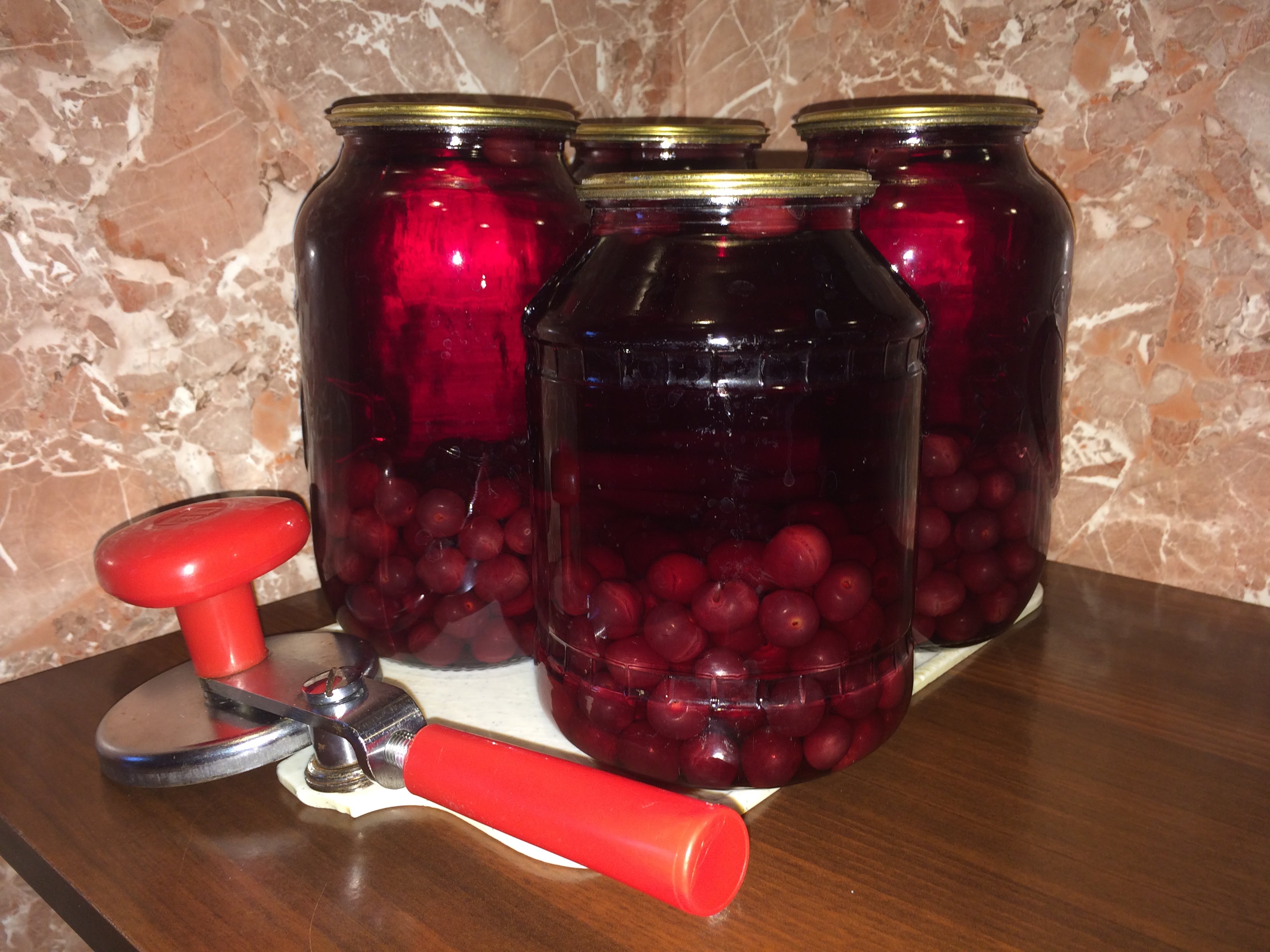 Компот из вишни на зиму - 8 простых рецептов без стерилизации