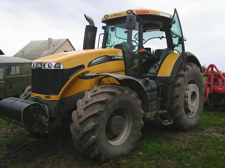 Технические характеристики и модельный ряд гусеничных тракторов челленджер: мт685, мт585, мт765, мт875