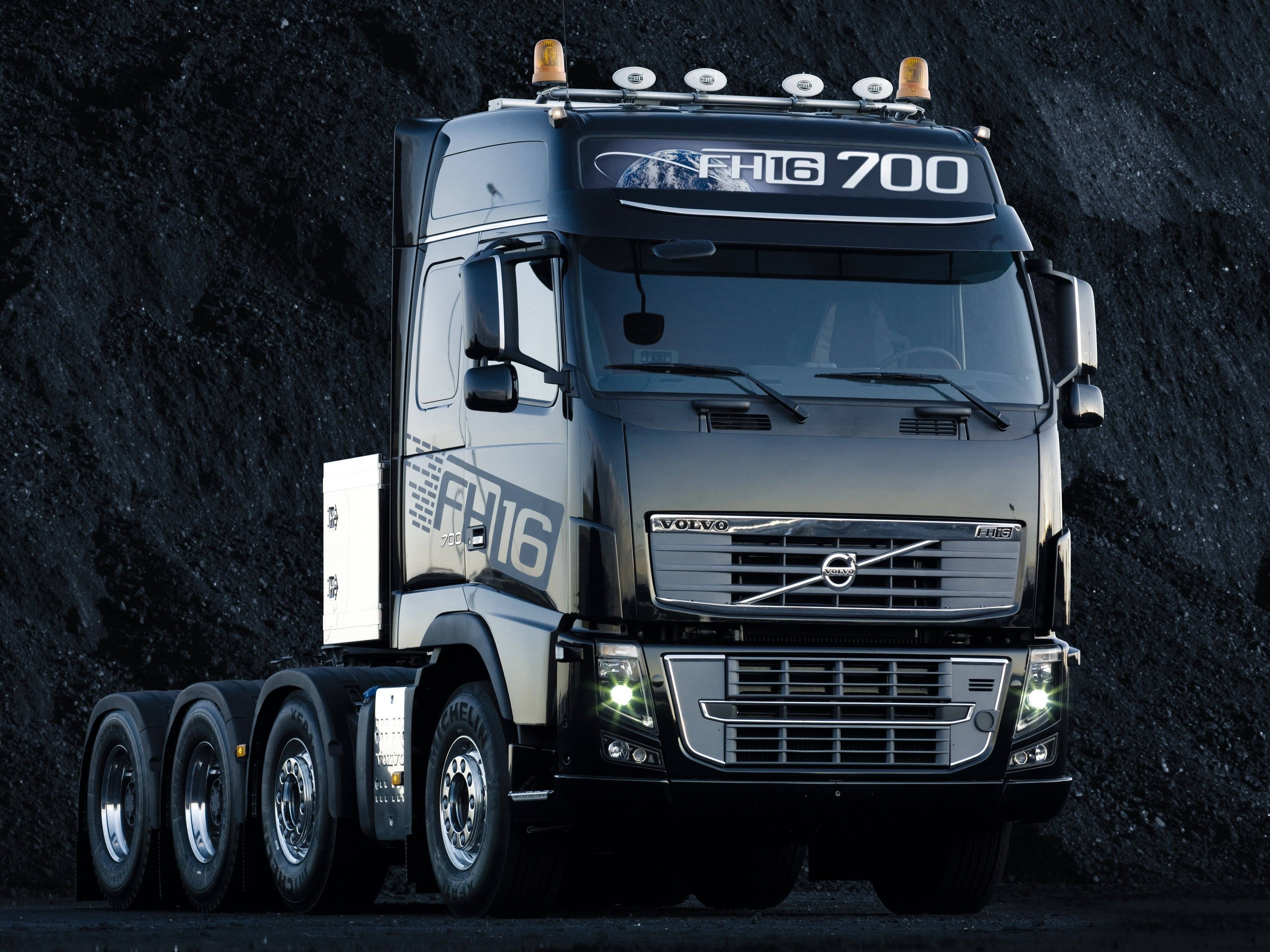 Volvo тягач. Volvo fh16 700. Грузовики Вольво fh16. Volvo fh16 8x4. Volvo FH 700.