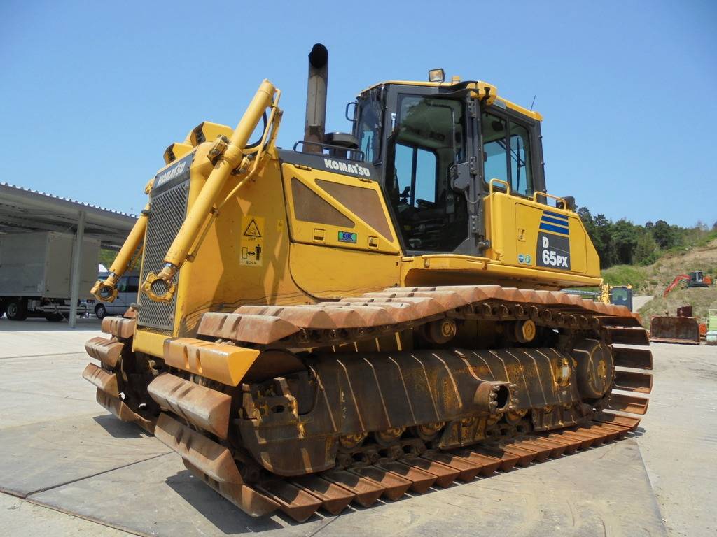 Комацу бульдозер д65. Komatsu d65px-16. Бульдозер Komatsu d65ex-16. Комацу 65 бульдозер. Komatsu d65px-18.