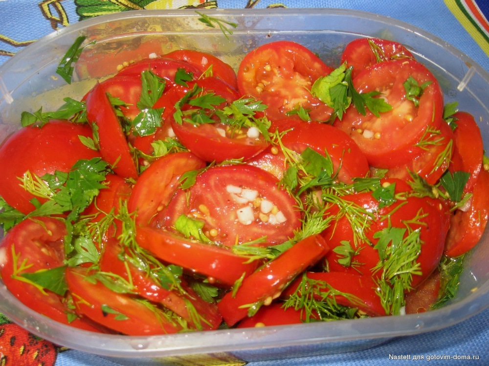 Как замариновать помидоры на зиму: 6 вкусных рецептов