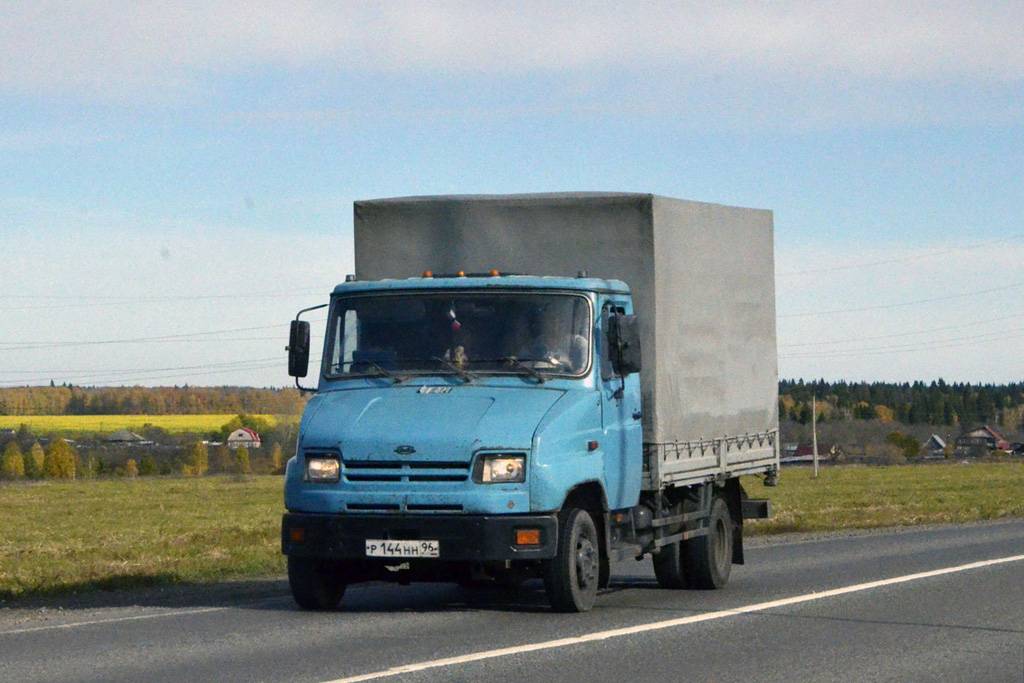 Отечественный малотоннажный грузовой автомобиль ЗИЛ-5301 Бычок с более 35 модификациями