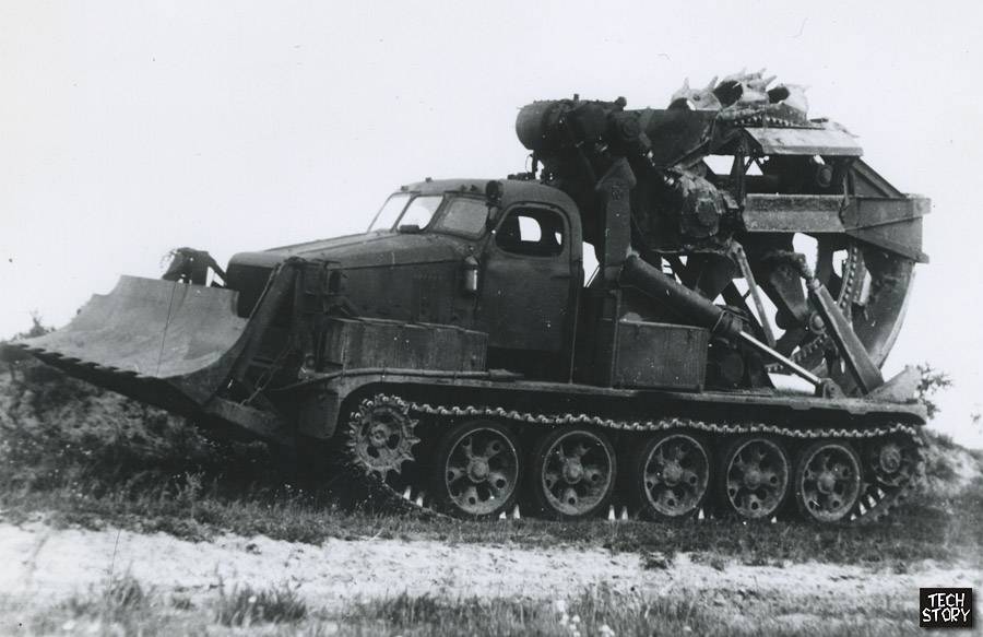 Ат-т — тяжелый артиллерийский тягач