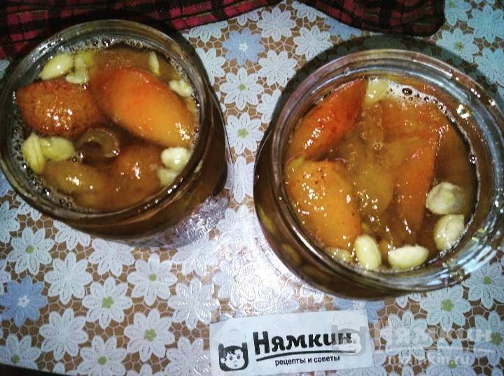 Варенье из абрикосов с косточками: королевский рецепт с фото