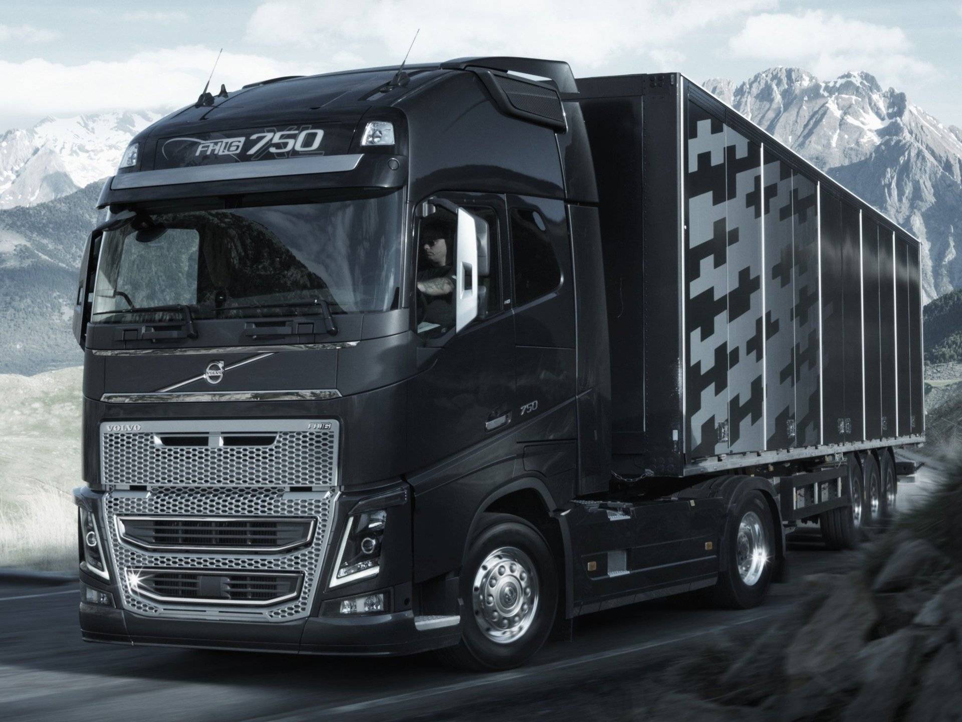 Volvo trucks представила новое поколение тяжелых грузовиков - журнал движок.