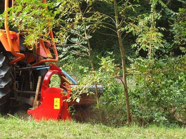 Мульчер навесной на трактор (минитрактор): для деревьев, своими руками, разновидности, чертежи, как собрать