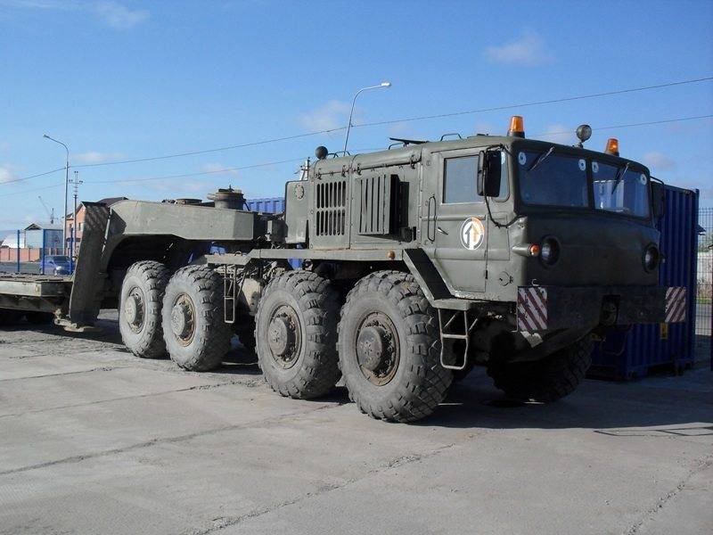 Четырехосный седельный военный тягач маз-537 производства минского автомобильного завода