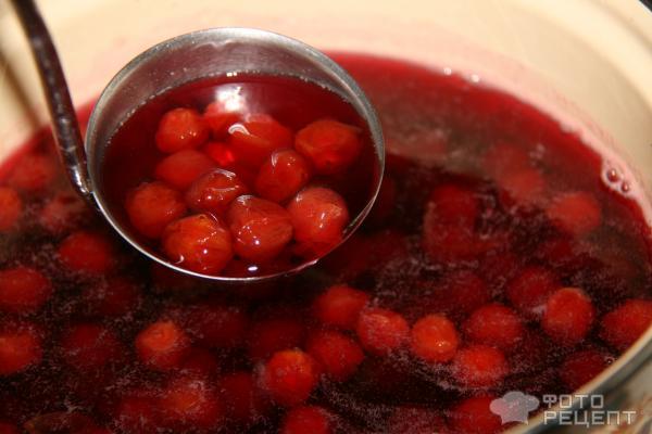 Густое варенье из вишни с косточками и без них: 11 простых рецептов на зиму