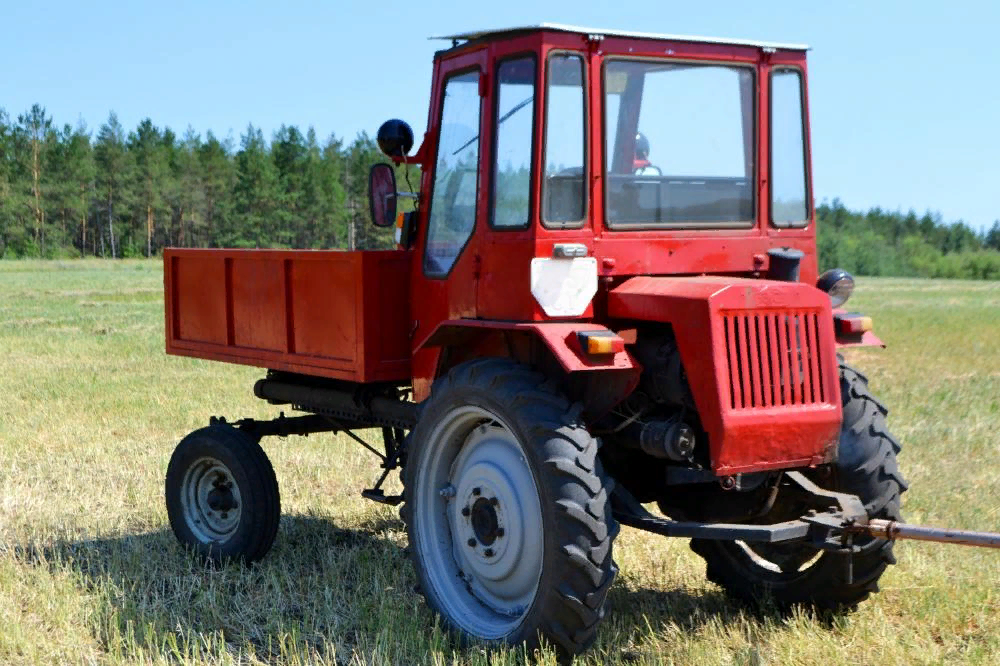 Трактор т-16