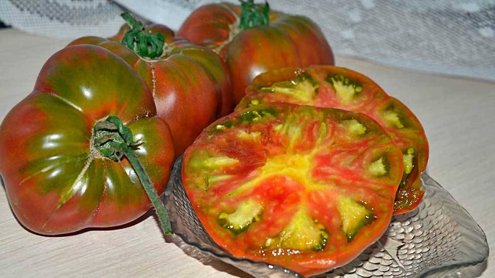 Томаты ананас: описание сорта и таких разновидностей, как черный, золотой, гавайский и бифтшекс, фото, особенности выращивания помидоров и их урожайность
