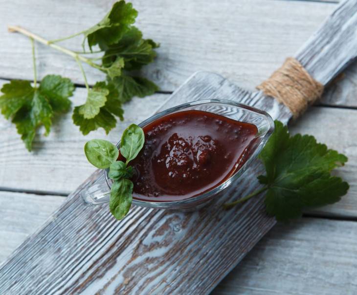 Соус из крыжовника на зиму: 11 лучших рецептов с пошаговым приготовлением
